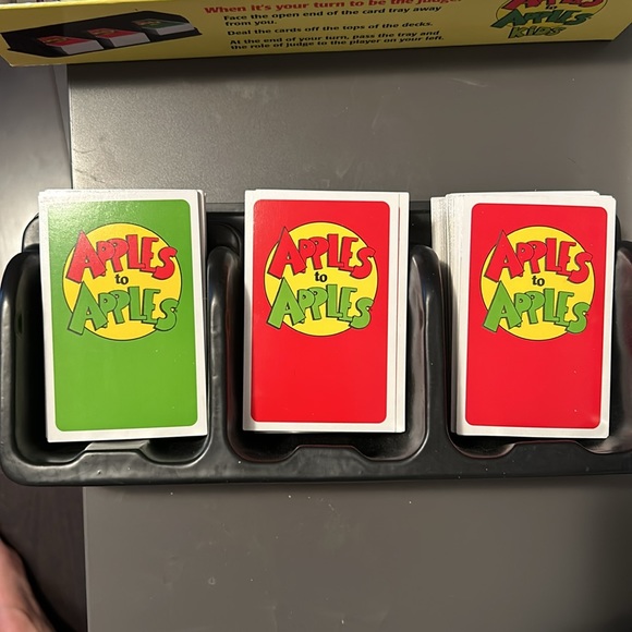 Apples to Apples kids game - Picture 2 of 4